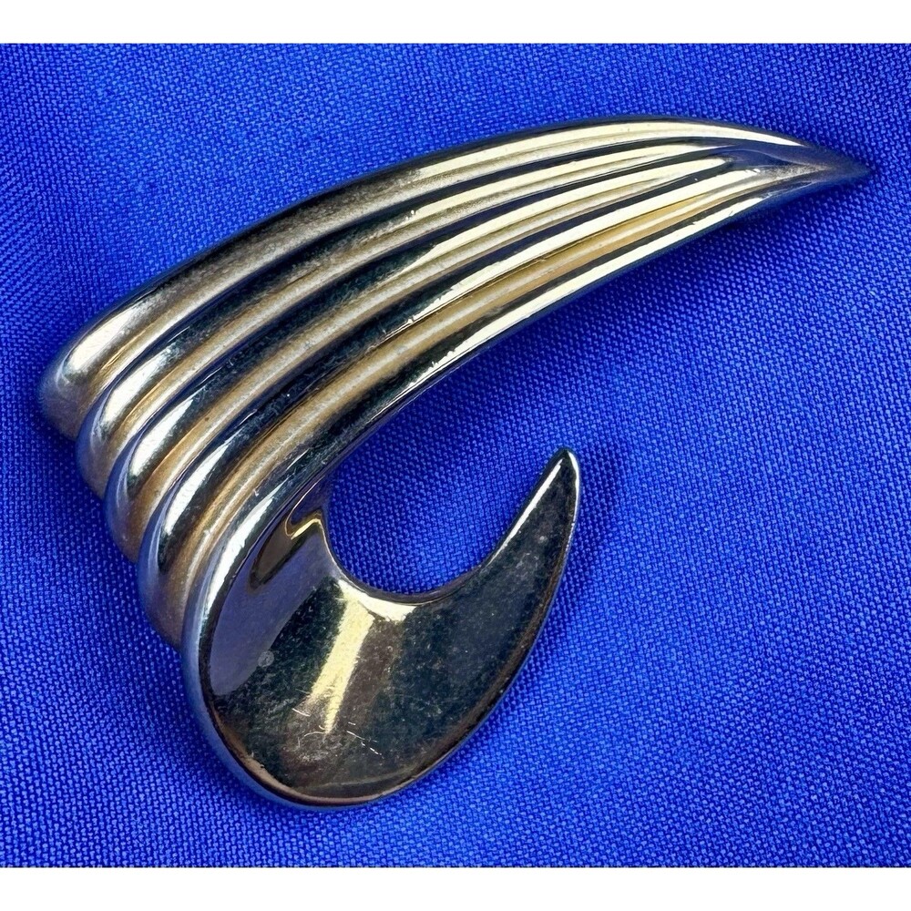 Vintage Sarah Coventry Gold Tone Modernist Swirl Brooch Signed 2.25” MCM